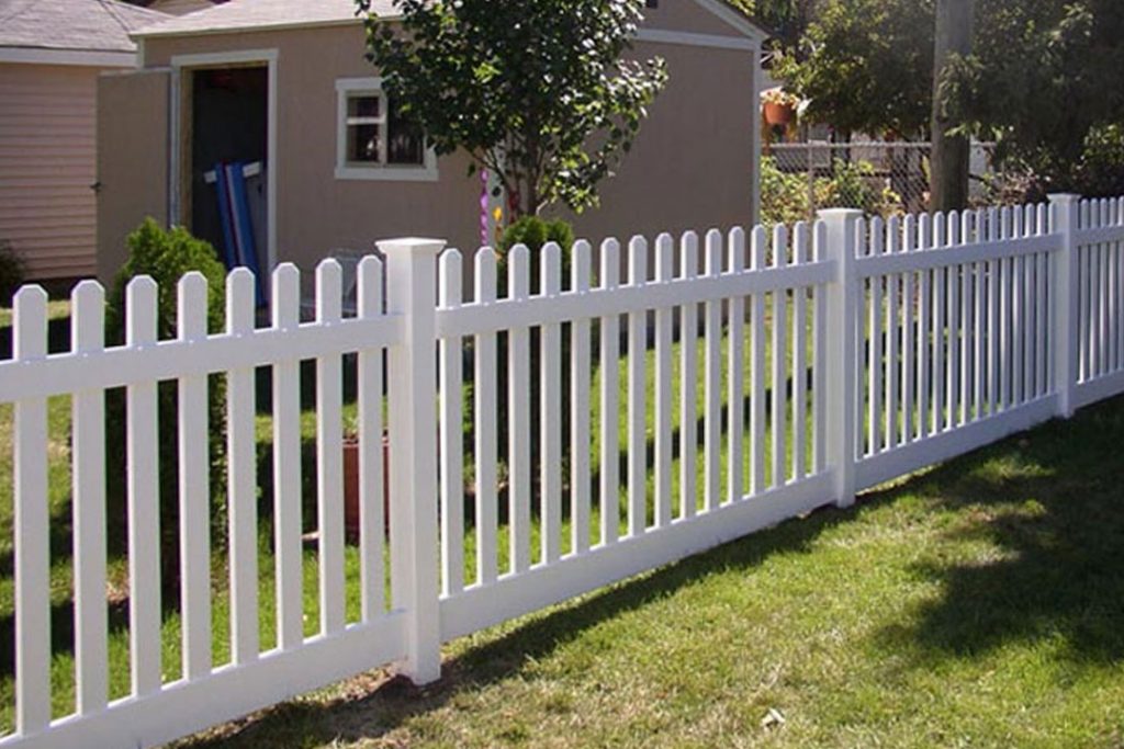 white vinyl picket fence